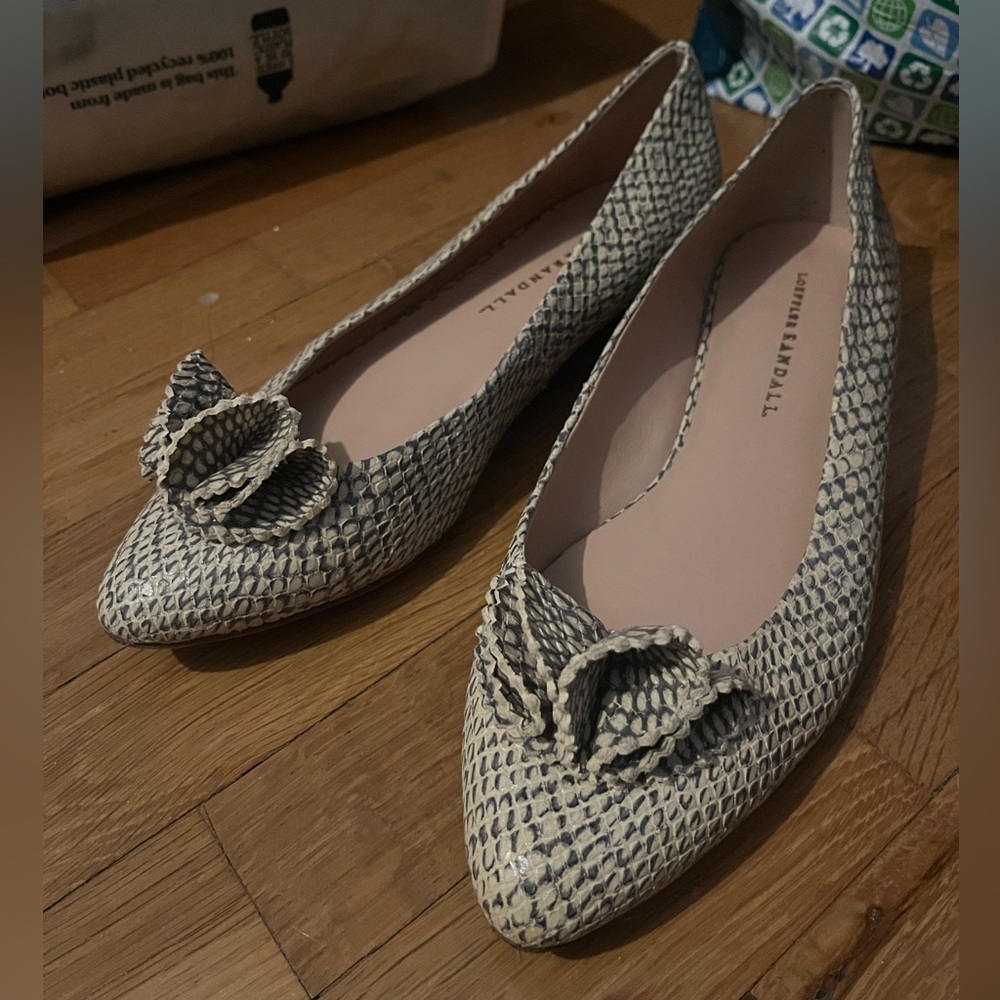 Loeffler Randall Snakeskin print Ballet Flats small wedge heel neutral 9B - Picture 2 of 7